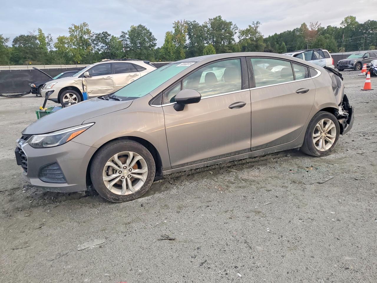 2019 CHEVROLET CRUZE LT | 1G1BE5SM9K7104772 | UPCARS