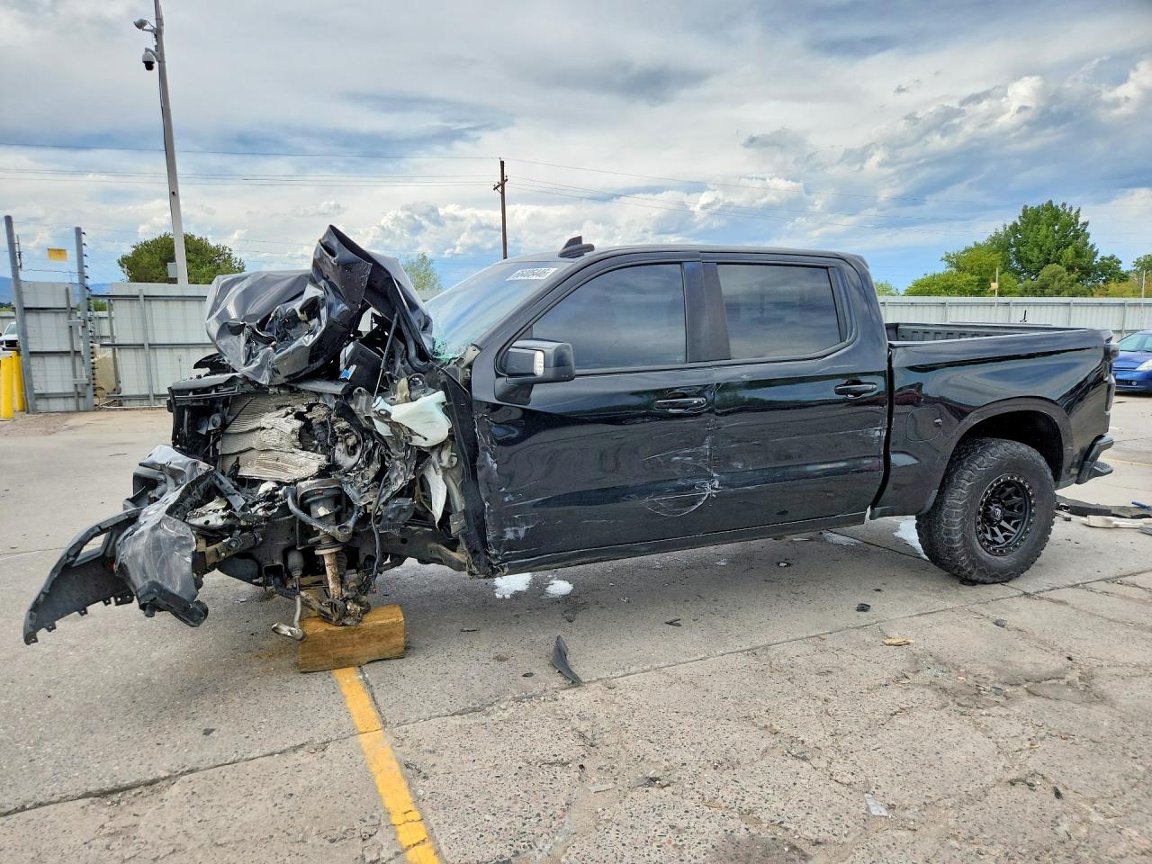 2021 CHEVROLET SILVERADO K1500 LT TRAIL BOSS | 3GCPYFEL4MG142995 | UPCARS