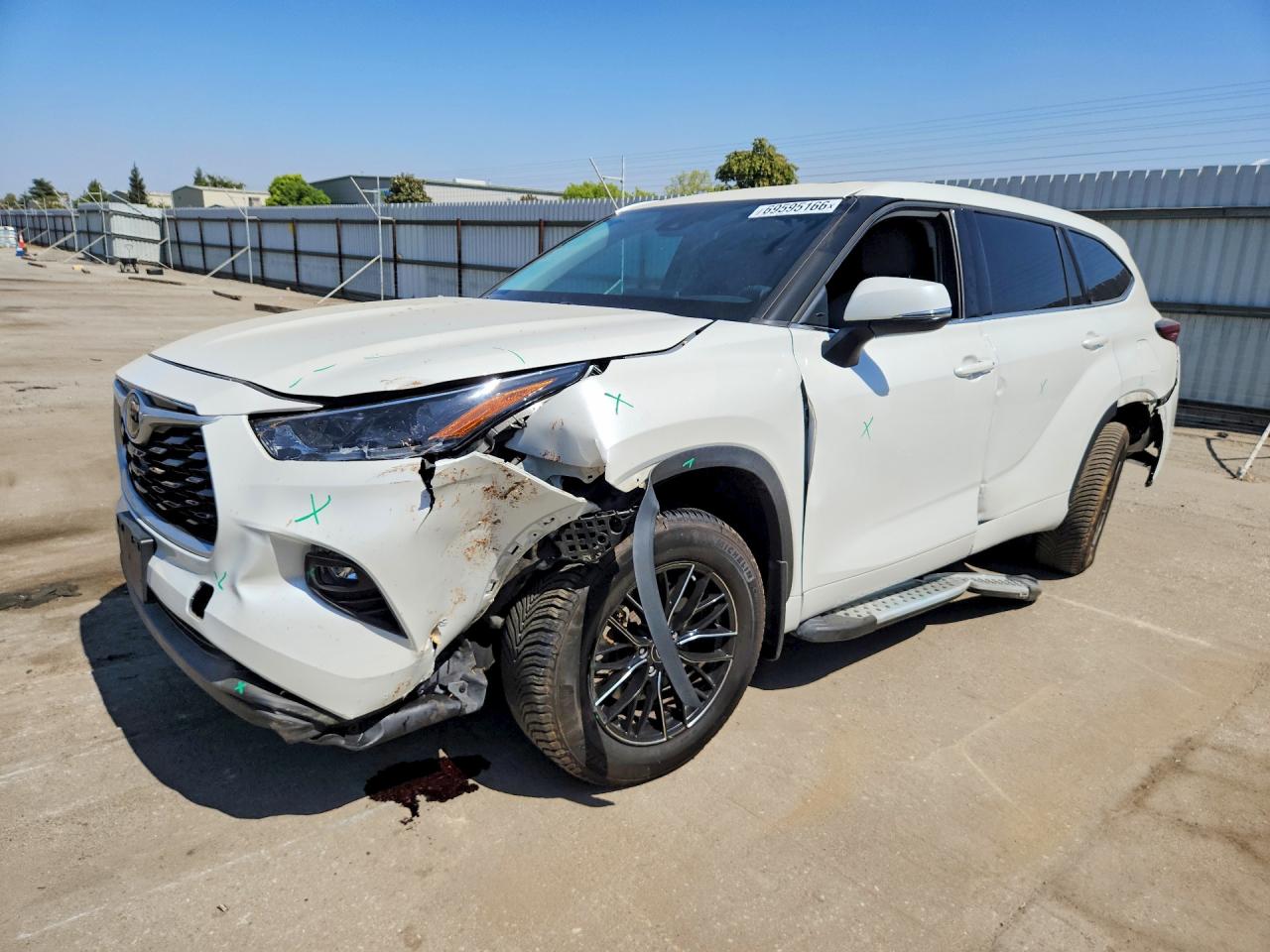 2021 TOYOTA HIGHLANDER LE | 5TDZZRAH1MS517882 | UPCARS
