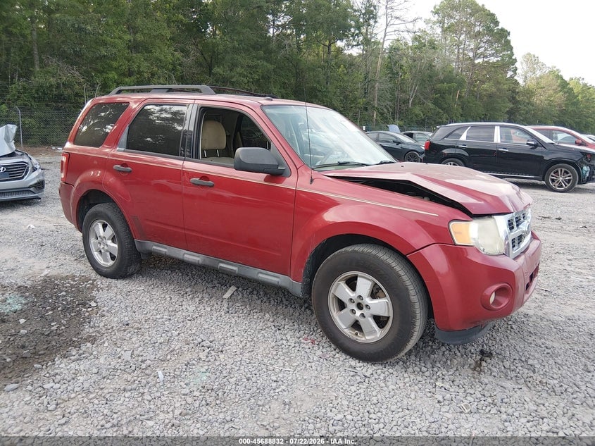 2011 FORD ESCAPE XLT | 1FMCU9D7XBKB35213 | UPCARS