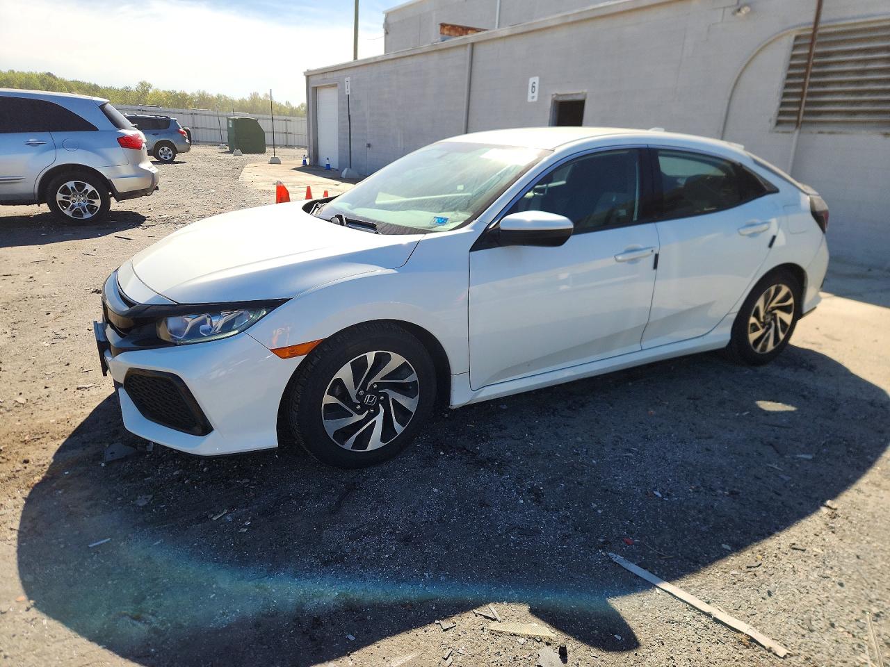 2017 HONDA CIVIC LX | SHHFK7H22HU421183 | UPCARS