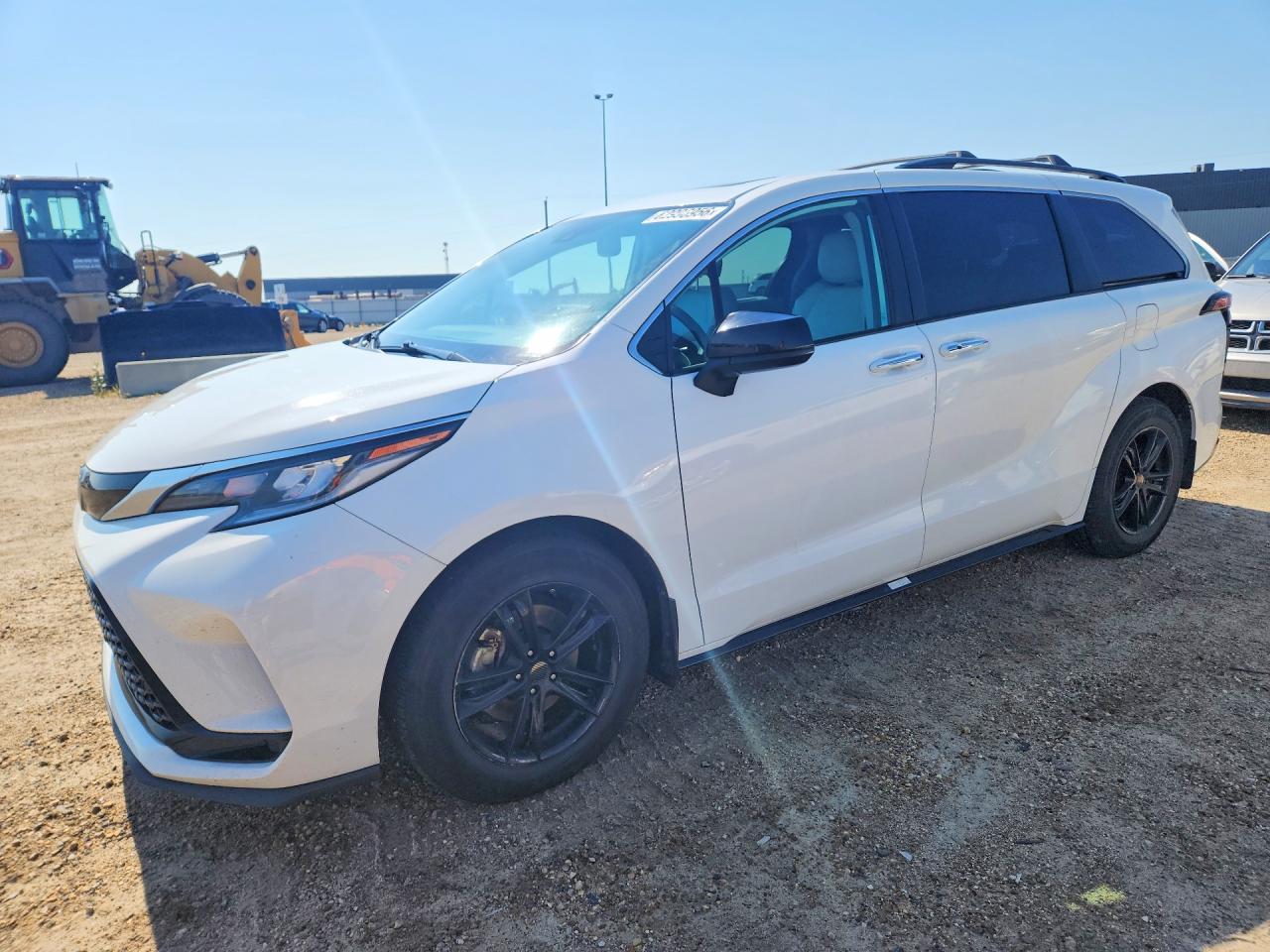 2022 TOYOTA SIENNA XSE | 5TDGRKEC2NS104206 | UPCARS