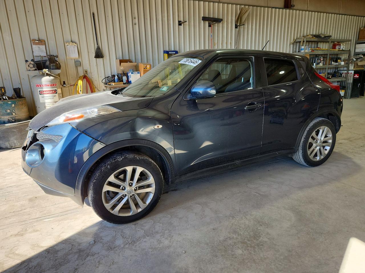 2011 NISSAN JUKE S | JN8AF5MV3BT028130 | UPCARS