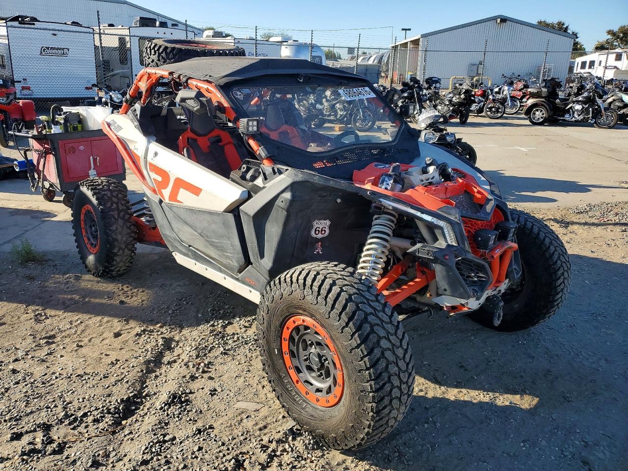 2021 CAN-AM SIDEBYSIDE UTILITY VEHICLE | 3JBVVAV25MK000133 | UPCARS