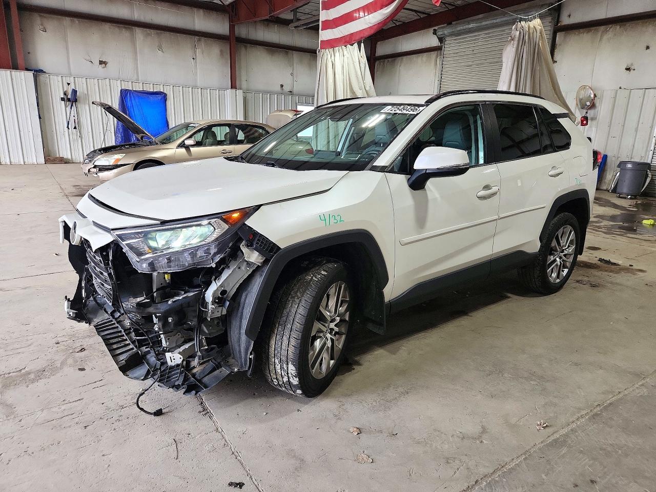2021 TOYOTA RAV4 XLE PREMIUM | 2T3A1RFV1MW196346 | UPCARS