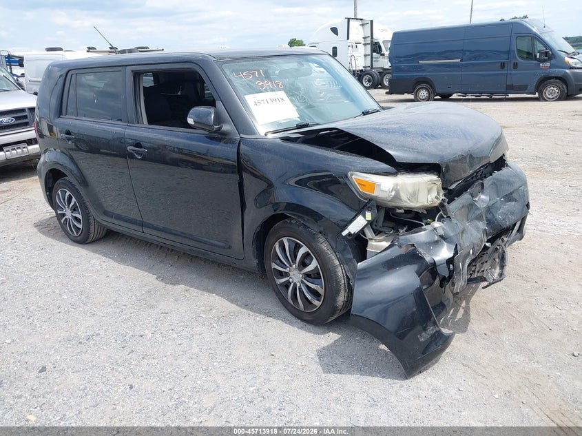 2013 SCION XB | JTLZE4FE4DJ046129 | UPCARS