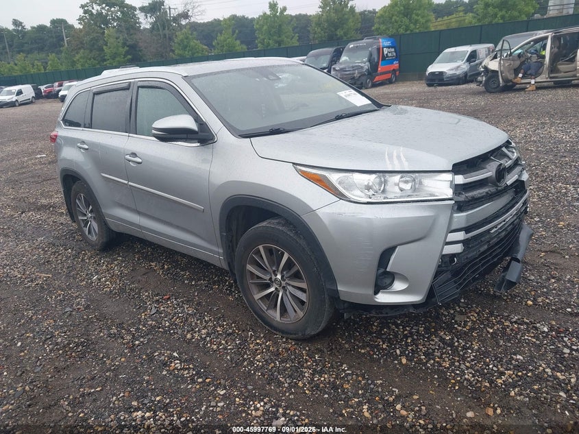 2017 TOYOTA HIGHLANDER XLE | 5TDJZRFH4HS469452 | UPCARS