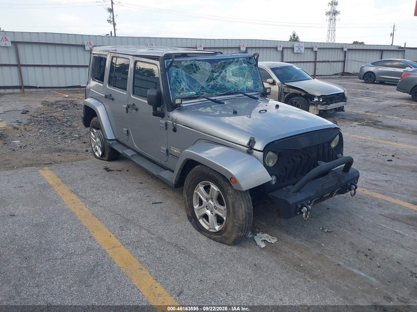 2014 JEEP WRANGLER UNLIMITED SAHARA | 1C4HJWEG3EL198099 | UPCARS
