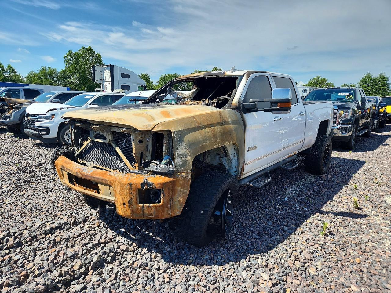 2015 CHEVROLET SILVERADO K2500 HIGH COUNTRY | 1GC1KXE87FF546774 | UPCARS