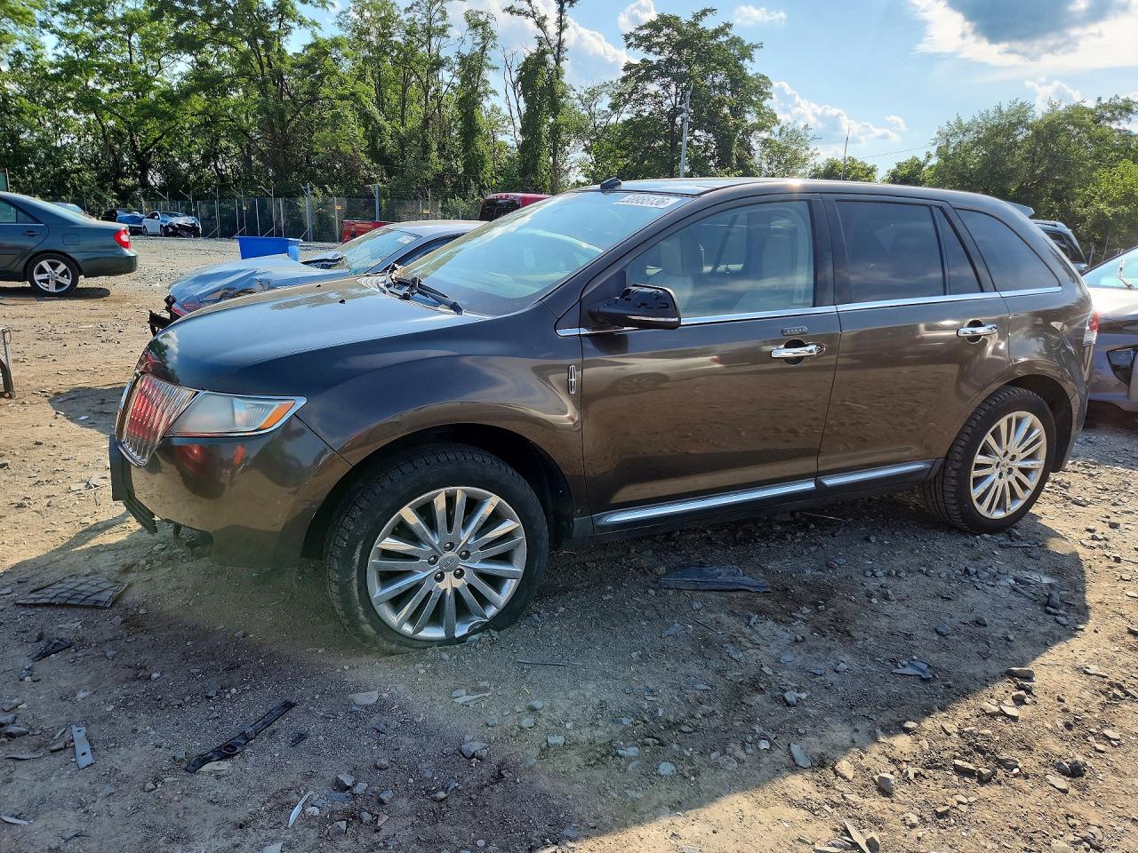 2011 LINCOLN MKX | 2LMDJ8JK7BBJ05570 | UPCARS