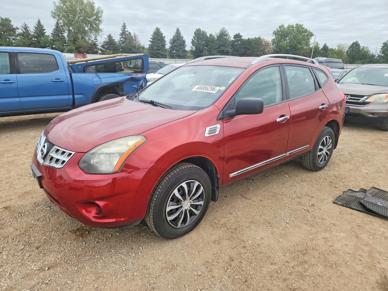 2015 NISSAN ROGUE S | JN8AS5MT8FW672706 | UPCARS