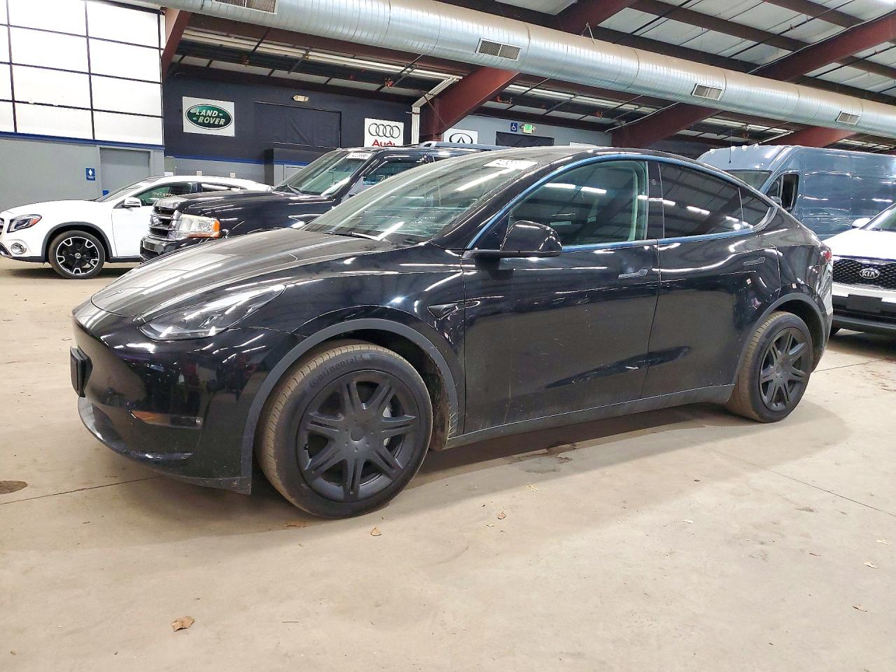 2024 TESLA MODEL Y | 7SAYGDEE2RF131278 | UPCARS