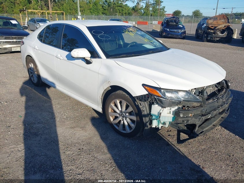 2018 TOYOTA CAMRY LE | 4T1B11HK8JU138618 | UPCARS