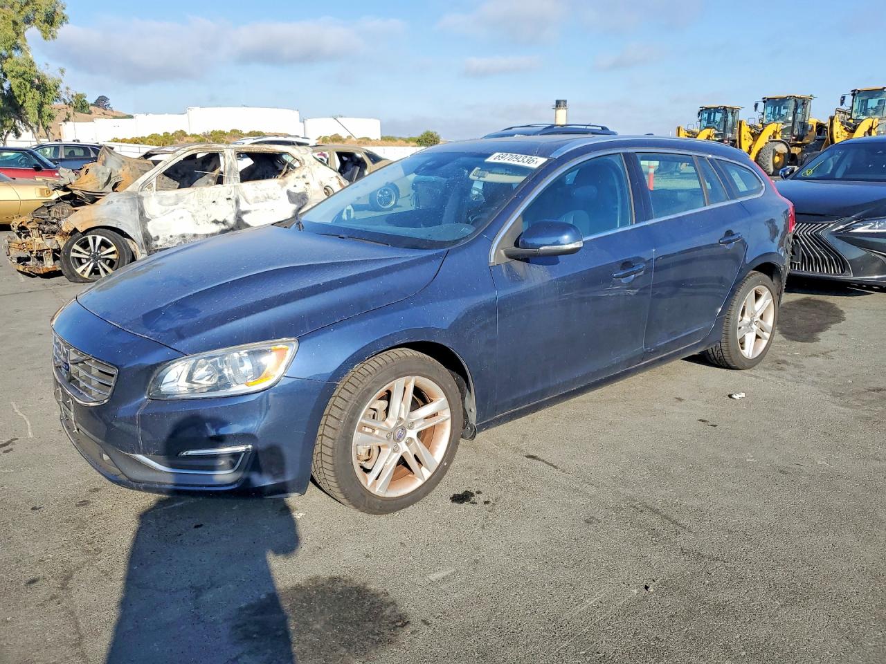 2015 VOLVO V60 PREMIER | YV1612SK1F1222335 | UPCARS