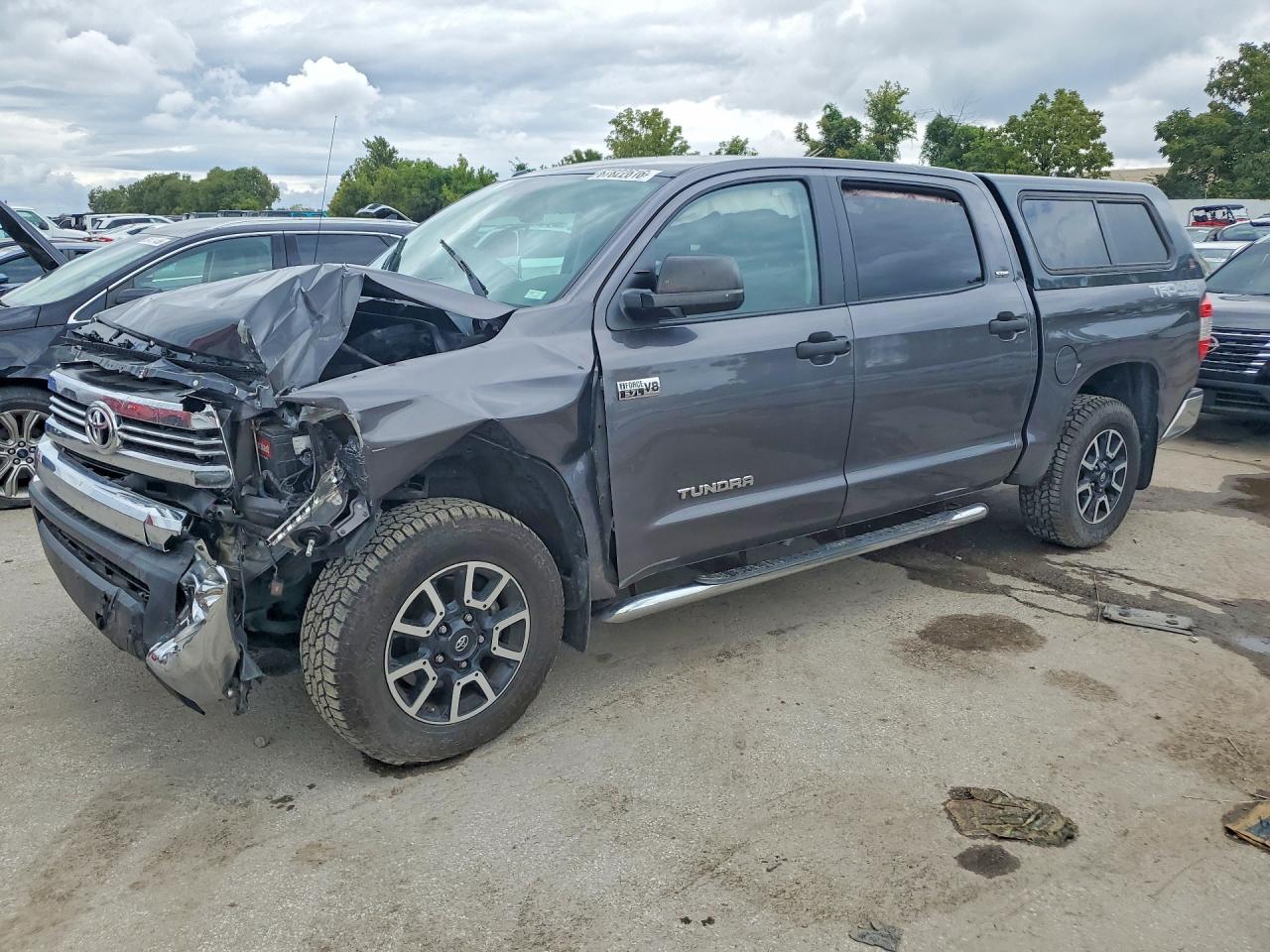 2017 TOYOTA TUNDRA SR5 | 5TFDW5F1XHX614702 | UPCARS