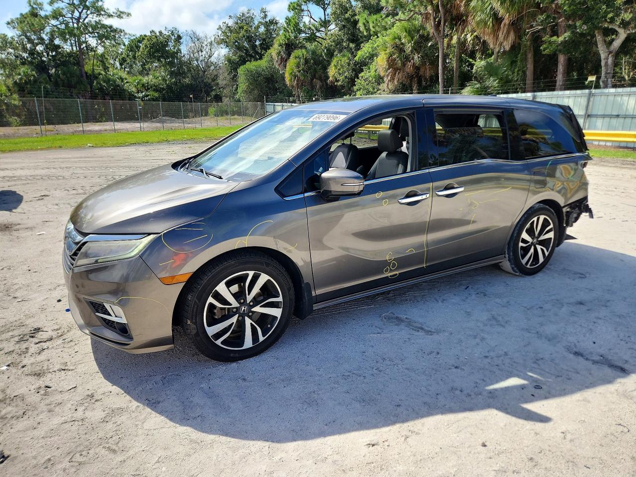 2018 HONDA ODYSSEY ELITE | 5FNRL6H93JB018984 | UPCARS