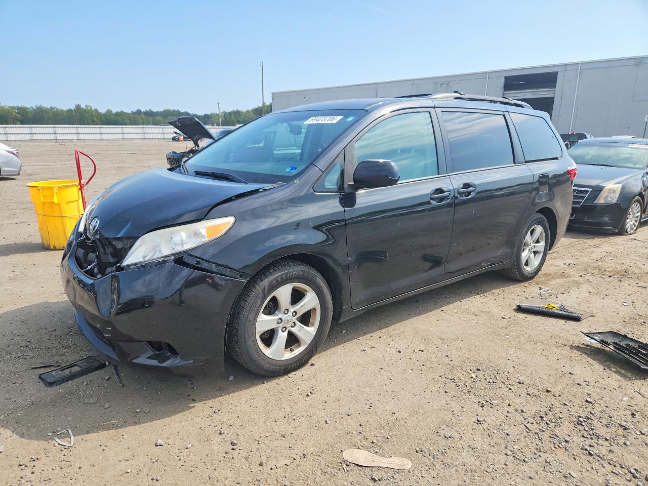 2015 TOYOTA SIENNA LE | 5TDKK3DC2FS558737 | UPCARS
