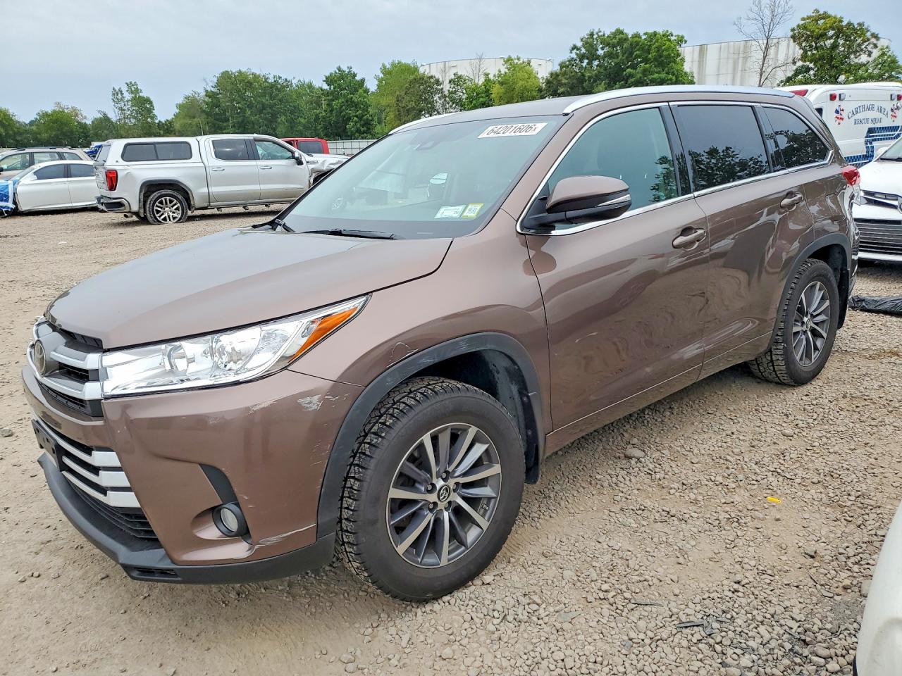 2018 TOYOTA HIGHLANDER XLE | 5TDJZRFH6JS880860 | UPCARS