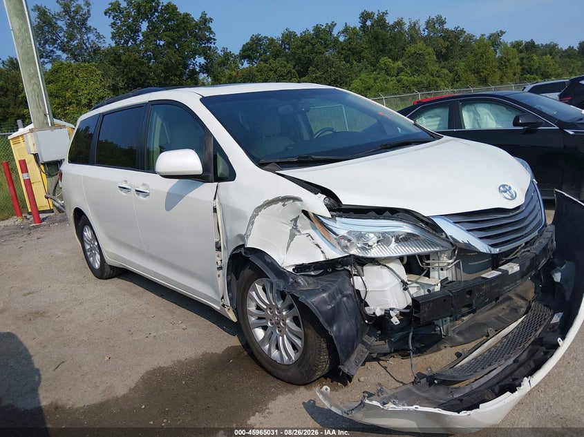 2017 TOYOTA SIENNA XLE PREMIUM 8 PASSENGER | 5TDYZ3DC7HS788735 | UPCARS