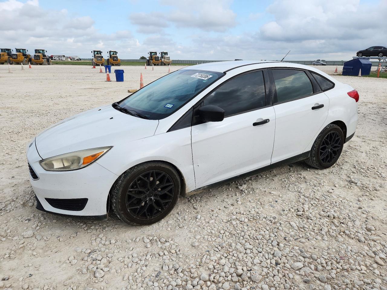 2018 FORD FOCU S | 1FADP3E24JL277426 | UPCARS