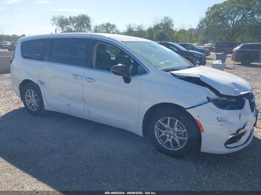 2024 CHRYSLER PACIFICA TOURING L | 2C4RC1BGXRR125041 | UPCARS