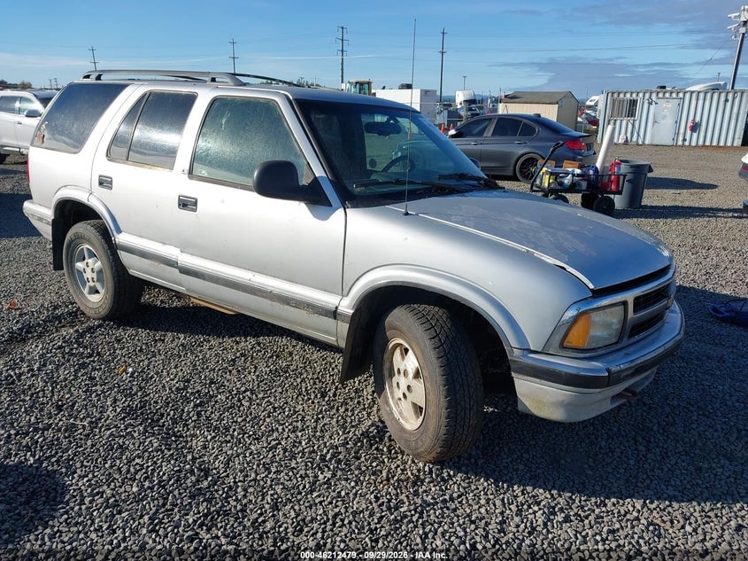 1997 CHEVROLET BLAZER LS/LT | 1GNDT13W9V2224501 | UPCARS