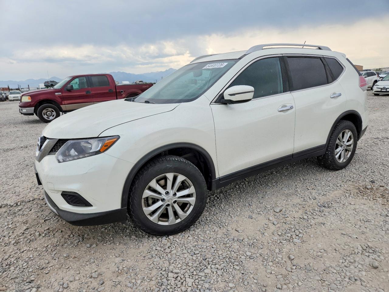 2016 NISSAN ROGUE SV | 5N1AT2MM6GC760460 | UPCARS