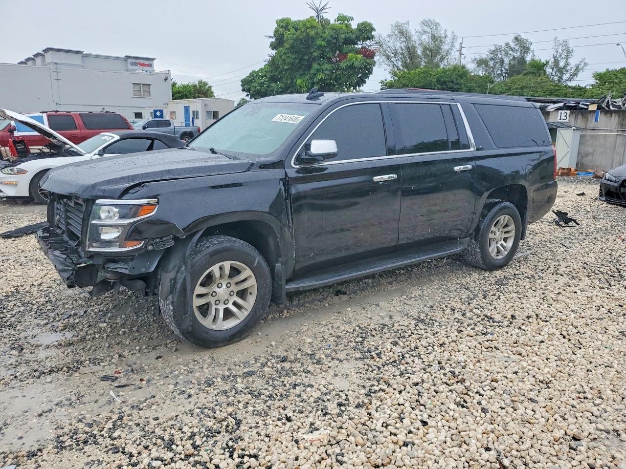 2019 CHEVROLET SUBURBAN C1500 LT | 1GNSCHKC4KR398731 | UPCARS