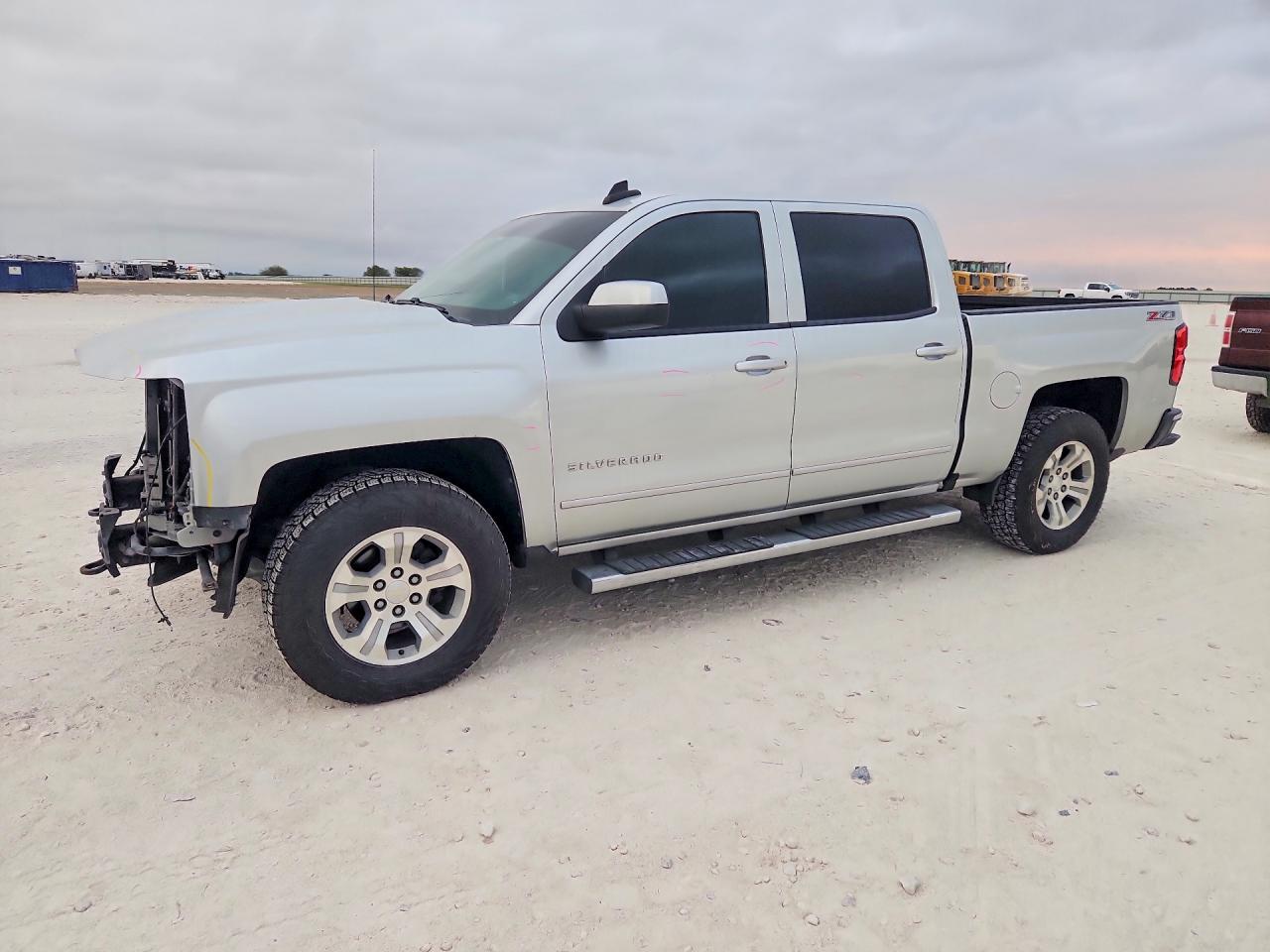 2017 CHEVROLET SILVERADO K1500 LT | 3GCUKRECXHG344932 | UPCARS