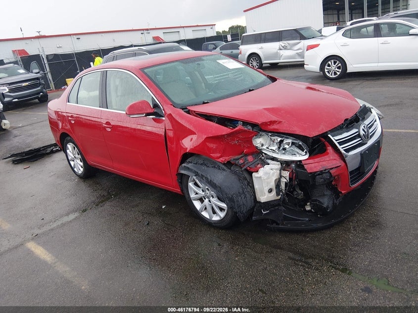 2010 VOLKSWAGEN JETTA SE | 3VWRX7AJ1AM041963 | UPCARS