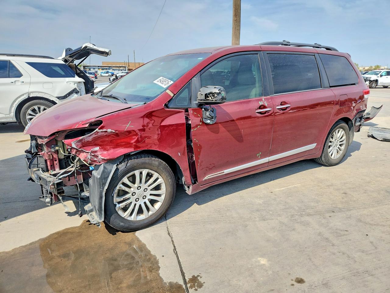 2014 TOYOTA SIENNA XLE 8-PASSENGER | 5TDYK3DCXES442937 | UPCARS