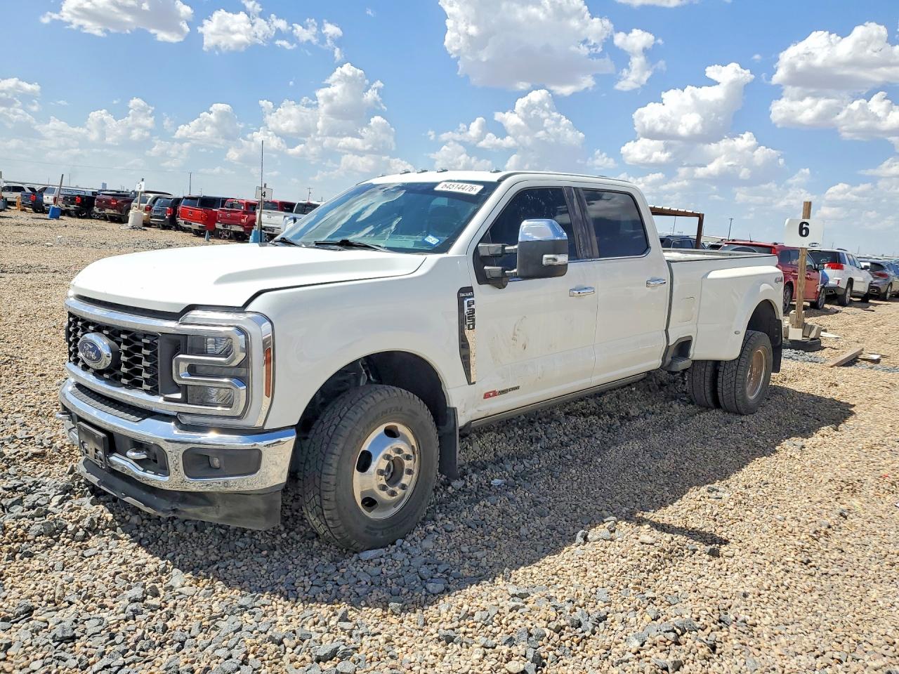 2024 FORD F350 SUPER DUTY | 1FT8W3DM8RED52372 | UPCARS