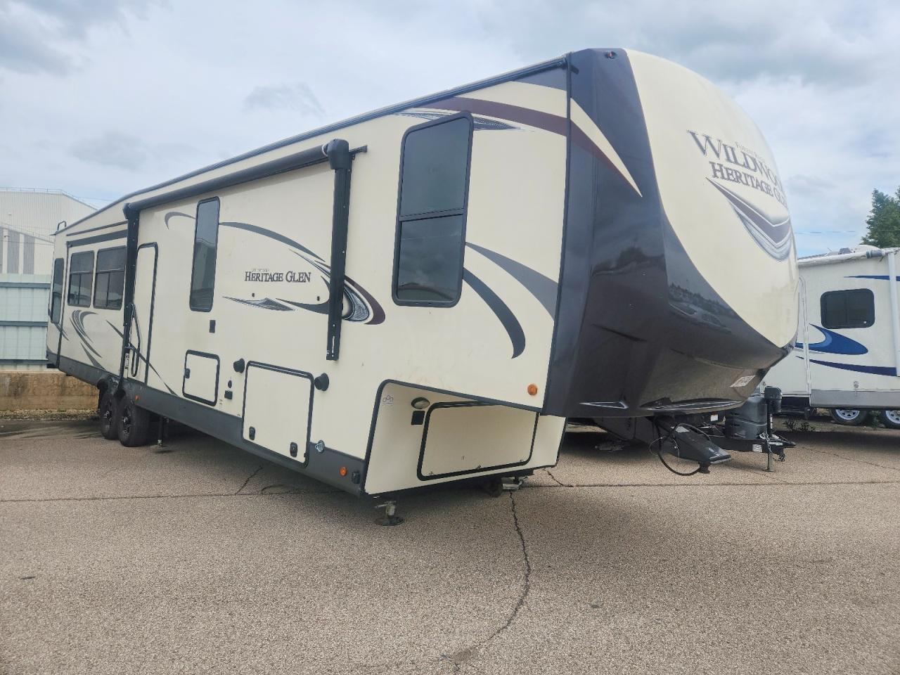 2021 FORESRIVER WILDWOOD FOREST RIVER  CAMPER | 4X4FWBN27MV704357 | UPCARS