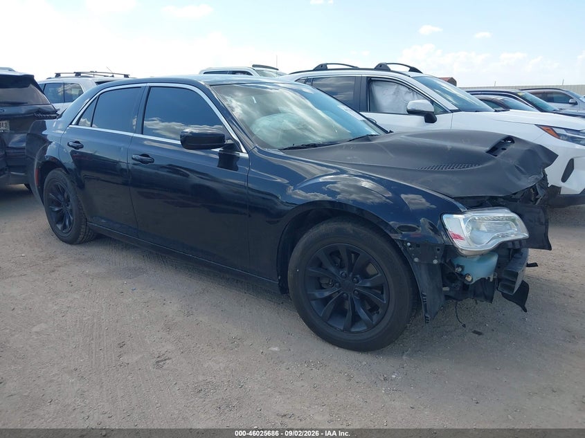 2015 CHRYSLER 300 LIMITED | 2C3CCAAG7FH792520 | UPCARS