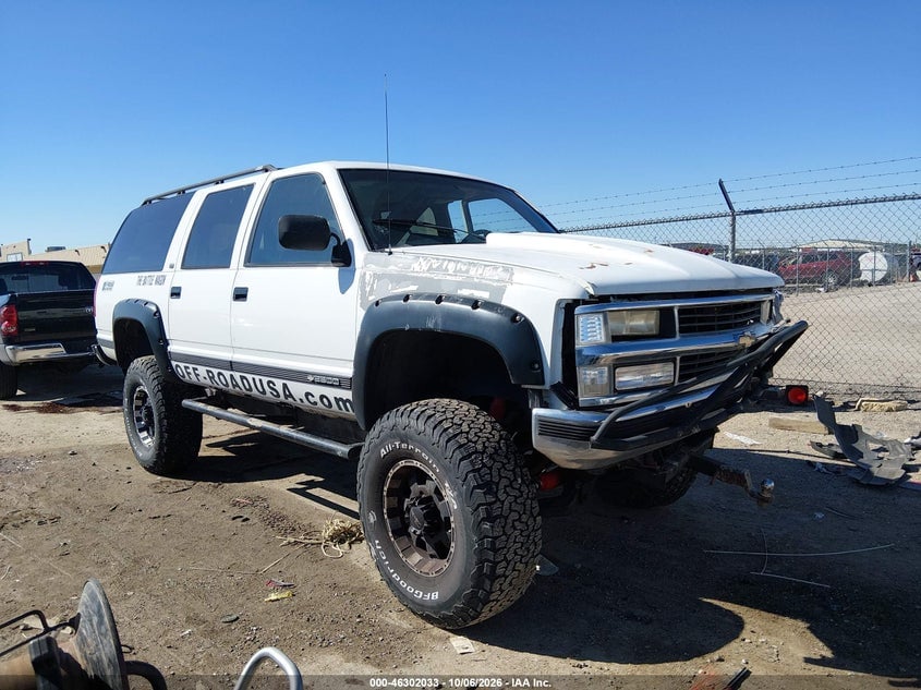 1993 CHEVROLET SUBURBAN K2500 | 1GNGK26K0PJ340211 | UPCARS