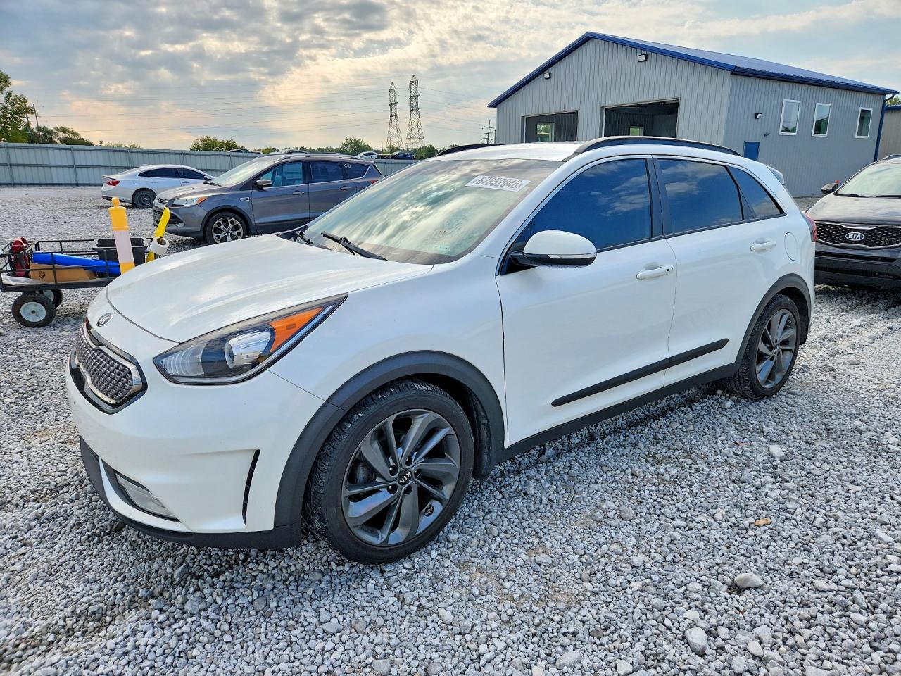 2017 KIA NIRO EX | KNDCC3LC4H5062513 | UPCARS