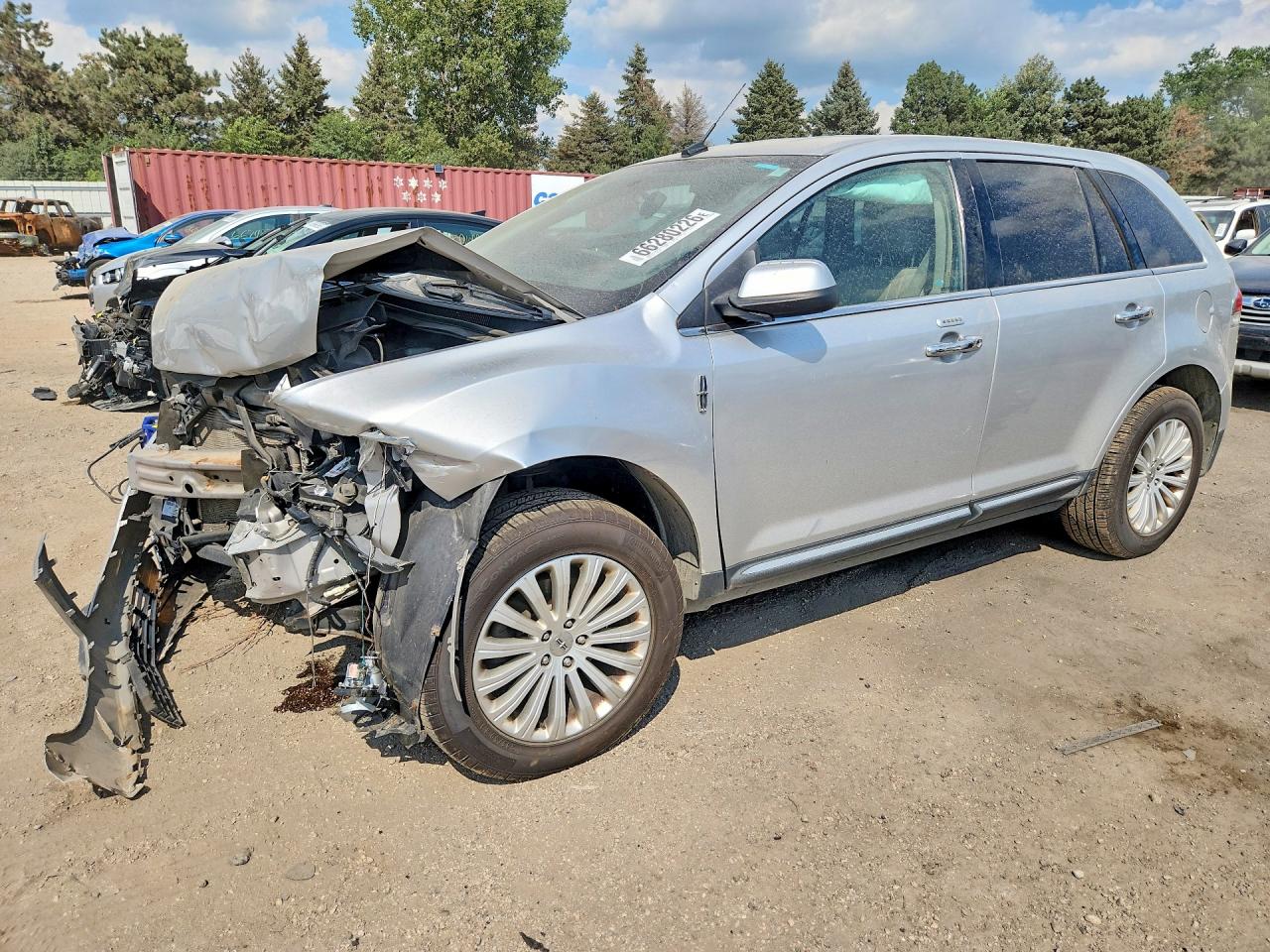 2011 LINCOLN MKX | 2LMDJ6JK2BBJ25598 | UPCARS