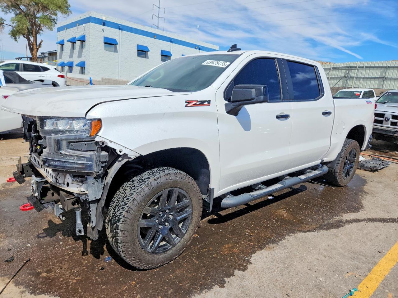 2021 CHEVROLET SILVERADO K1500 LT TRAIL BOSS | 1GCPYFED2MZ415151 | UPCARS