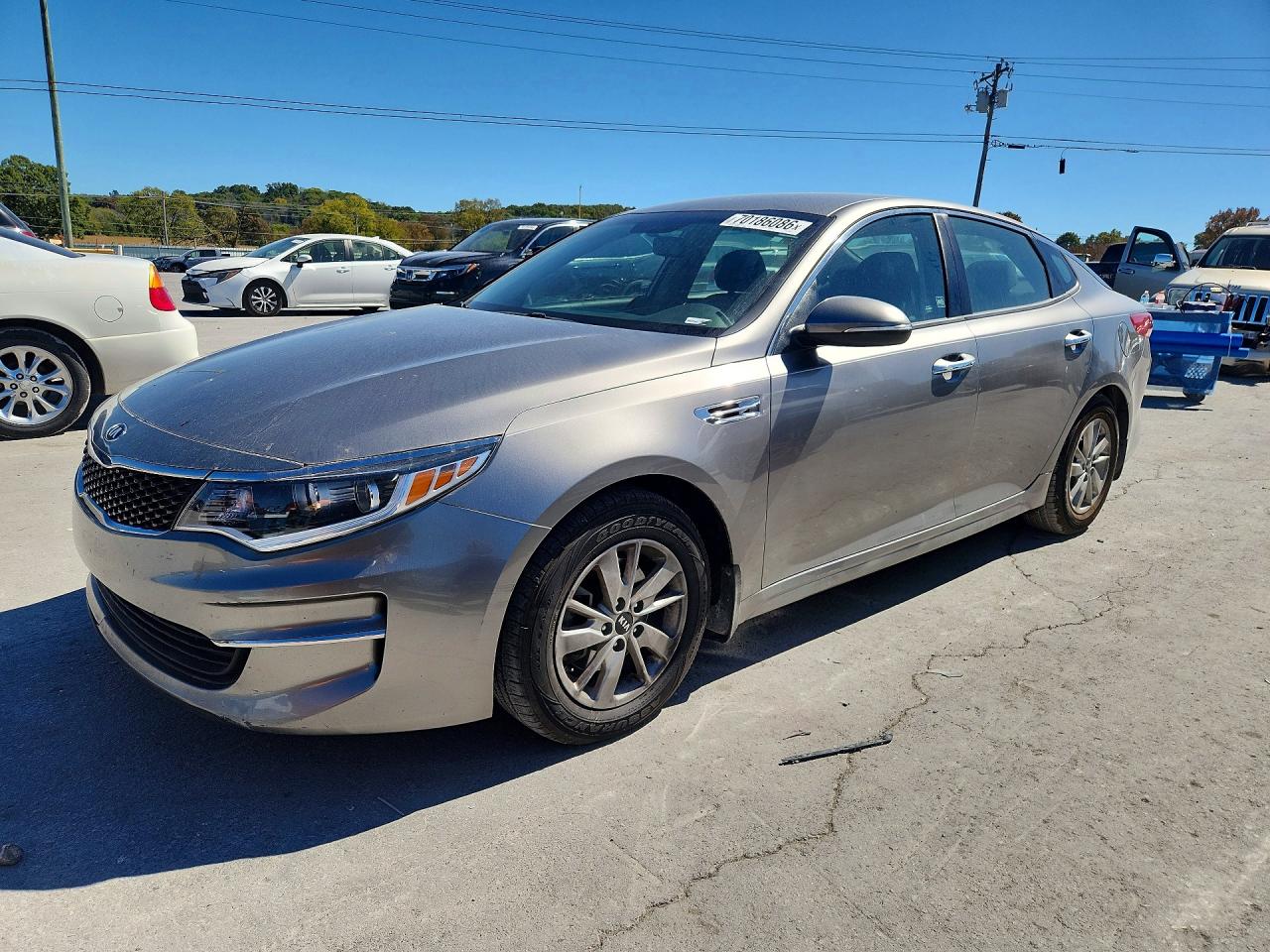 2018 KIA OPTIMA LX | 5XXGT4L39JG178587 | UPCARS