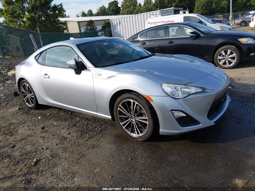 2015 SCION FR-S | JF1ZNAA16F8713572 | UPCARS