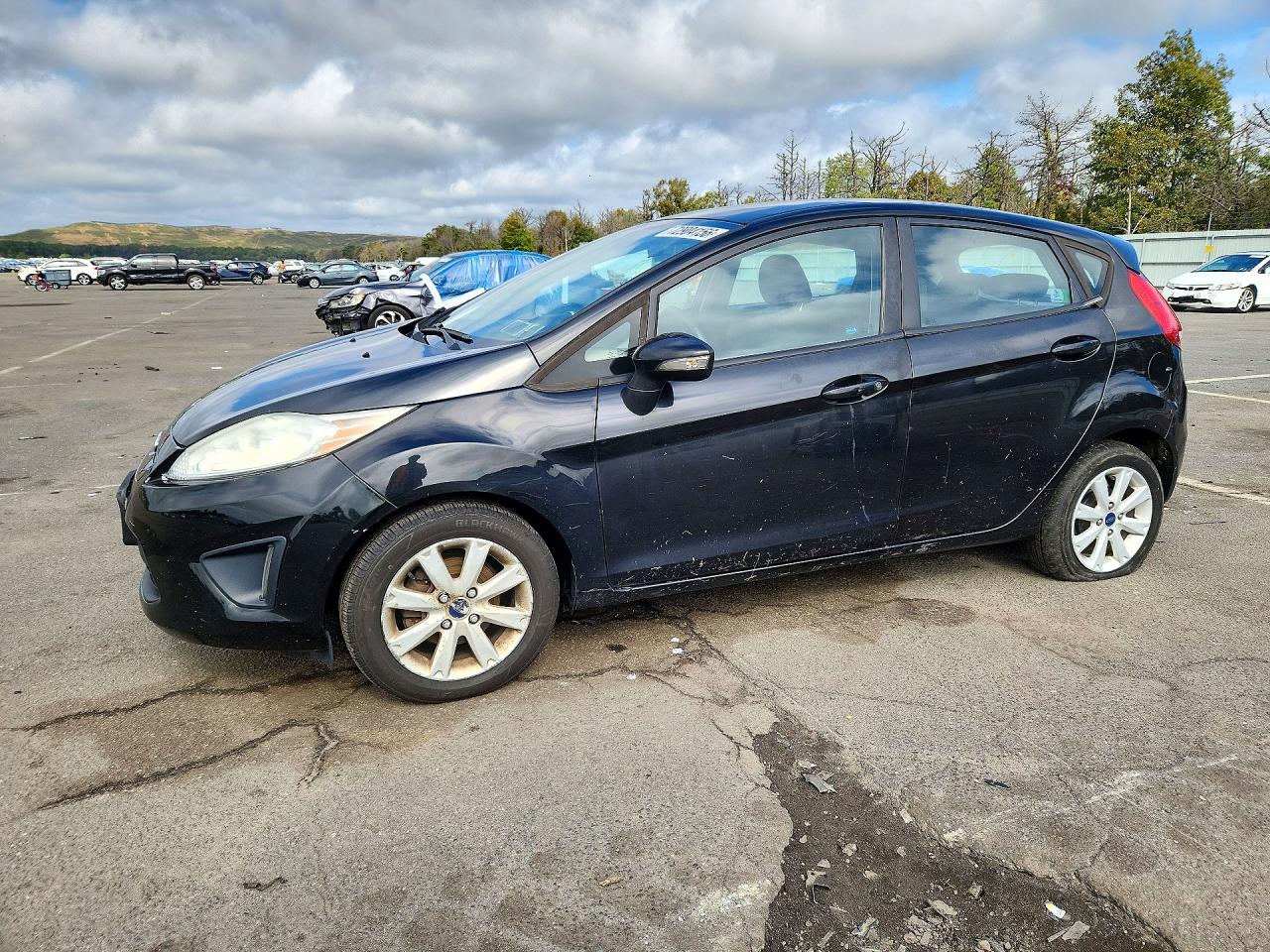 2013 FORD FIESTA SE | 3FADP4EJ3DM227133 | UPCARS