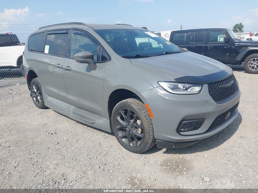2022 CHRYSLER PACIFICA TOURING L | 2C4RC1BG8NR110127 | UPCARS