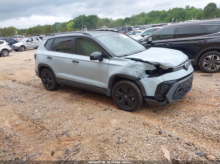 2025 VOLKSWAGEN TAOS 1.5T SE BLACK | 3VV3C7B23SM064398 | UPCARS
