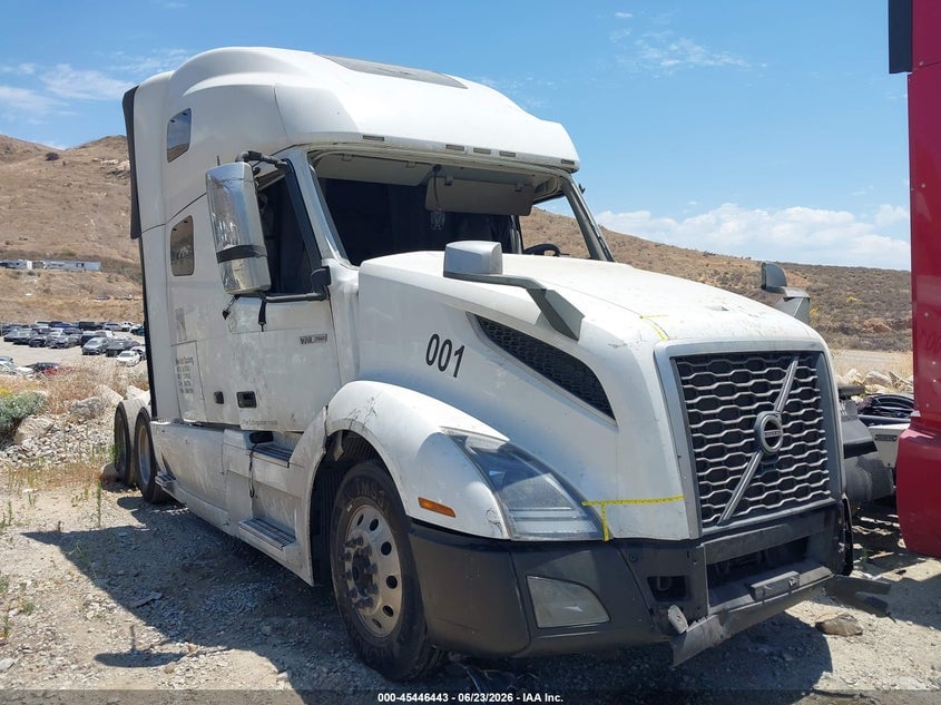 2018 VOLVO VNL | 4V4NC9EH4JN897591 | UPCARS