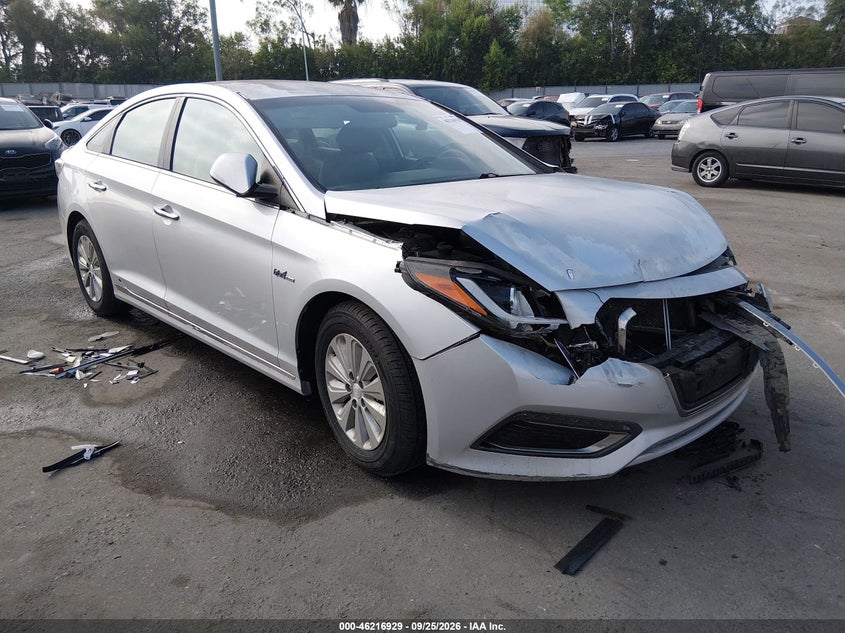 2016 HYUNDAI SONATA HYBRID SE | KMHE24L17GA010987 | UPCARS