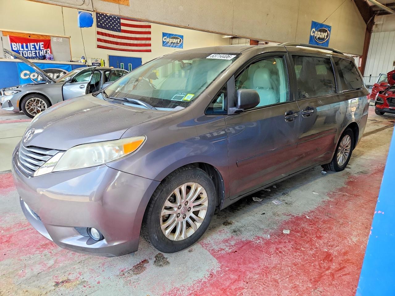 2011 TOYOTA SIENNA XLE 8-PASSENGER | 5TDYK3DC8BS168925 | UPCARS