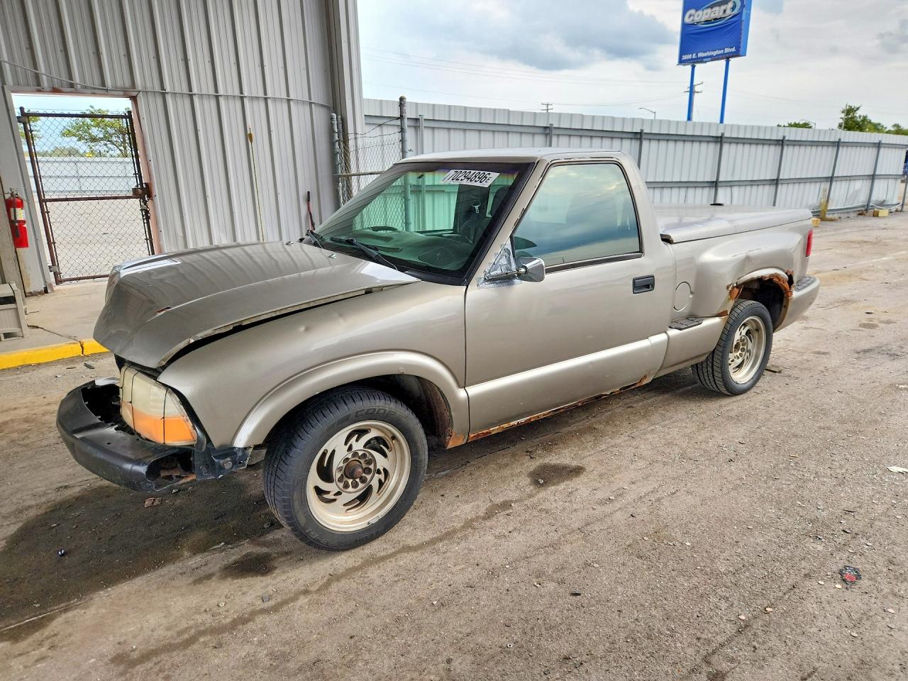1998 GMC SONOMA | 1GTCS1442W8540633 | UPCARS