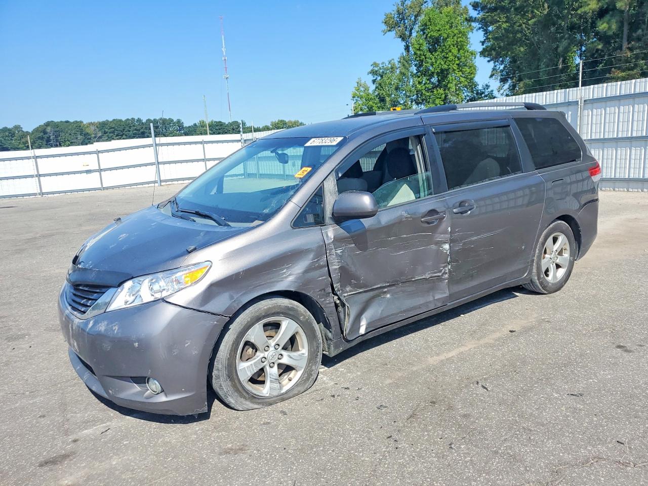 2014 TOYOTA SIENNA | 5TDKK3DC4ES436301 | UPCARS