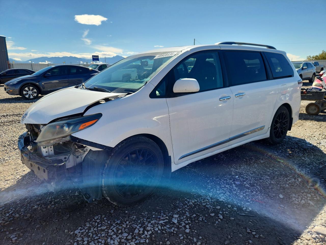 2016 TOYOTA SIENNA SE | 5TDXK3DC5GS740018 | UPCARS