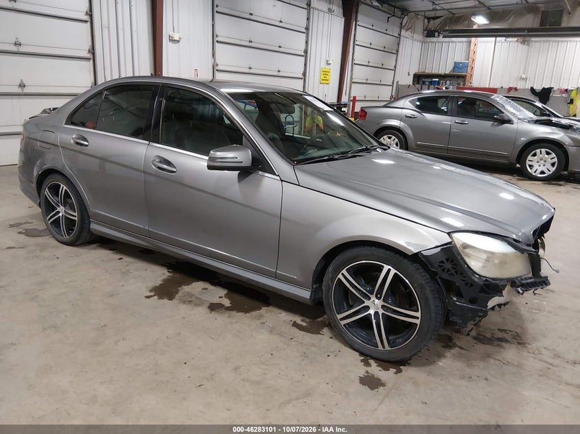 2010 MERCEDES-BENZ C 300 LUXURY/SPORT | WDDGF5EB5AR093735 | UPCARS